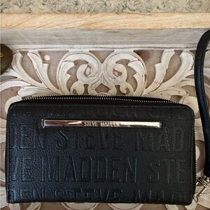 Steve Madden Black Embossed Wallet